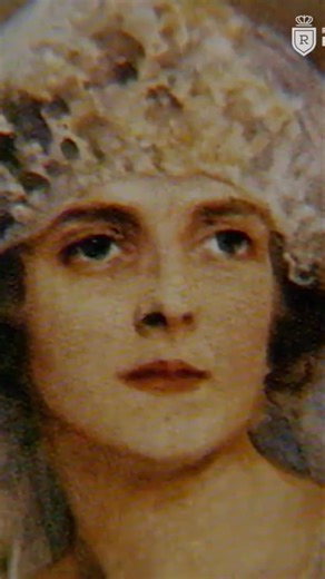 Edwina Mountbatten's life was filled with promiscuity and indiscretion, making Fergie look innocent by comparison. Her marriage to Lord Louis Mountbatten endured because of her immense wealth, his lack of funds, and his acceptance of her lifestyle. Despite her behavior, he genuinely loved her and allowed her absolute freedom. #EdwinaMountbatten #BritishHistory #RoyalFamily #Scandal #Marriage #Heiress | Real Royalty