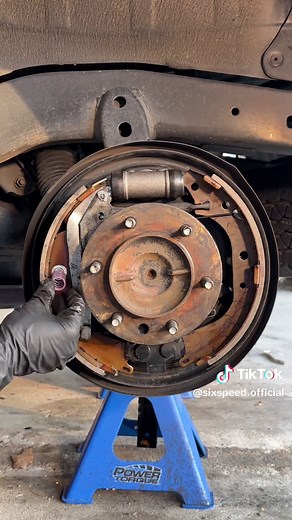 How to Replace Drum Brakes in a Toyota 4Runner