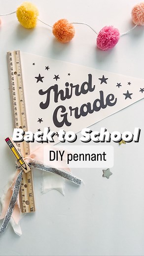 Back to school crafts : DIY Grade level pennants These can be used for: • First day of school photos • Add to a gift for teachers • Add to a back-to-school basket for kids - ruler from @target - free printable from @oliveandeveco - ribbon from @amazon These turned out perfect thanks to @amandamhamman ‘s cute idea! Check out her page and blog for so many great ideas! #craftymom #craftymama #amazonfinds #targetfinds #targetbts #backtoschool #backtoschoolcrafts #diymommy #diymom #momsofinstagram #p