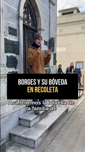 Jorge Luis Borges y su bóveda en el Cementerio de la Recoleta