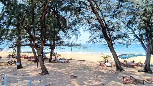 VIDEO OF A MOVE-IN READY 2 BEDROOM BEACH HOUSE IN BAN EKKHANEK ON MAE RAMPHUENG BEACH. PRICE 3,400,000 THB. Contact information. Thai, English: Anucha Thuanboon/อนุชา เถื่อนบุญ Mobile: 66 (0)9 2343 6330 Email: anuchatuanbun@gmail.com Line ID:gankjung Director of Marketing: Fredrik Skoglöf Mobile: 66(0)9 3496 6615 / or 66(0)8 3803 8564 Email: fredrik.skoglof@homeservicerayong.com) Line ID: fredbanphe | Home Solution Services Rayong