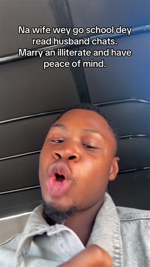 Exploring Spongebob's House with a Humorous Twist