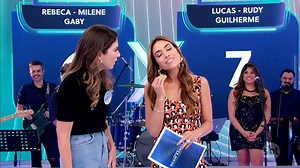 209K views · 7.9K reactions | Veja a ajudinha que a Patrícia deu para a irmã Rebeca, no "Disputa Musical" | Programa Silvio Santos | Facebook