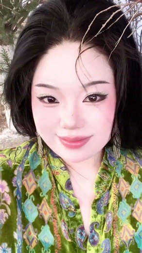 Feel the Spring in the Air: Unveiling Spring Makeup Transformation