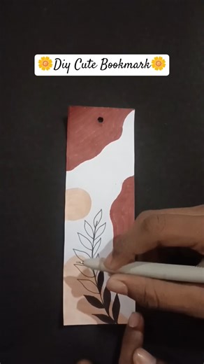 Diy bookmark 🤗💗#shortsfeed #diy # easy #bookmarkideas #cute #aesthetic #bookmark