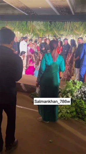 RASHMIKA 🥰😍✨❤️ WITH FAMILY #faimly #viral #rashmikamandanna #love