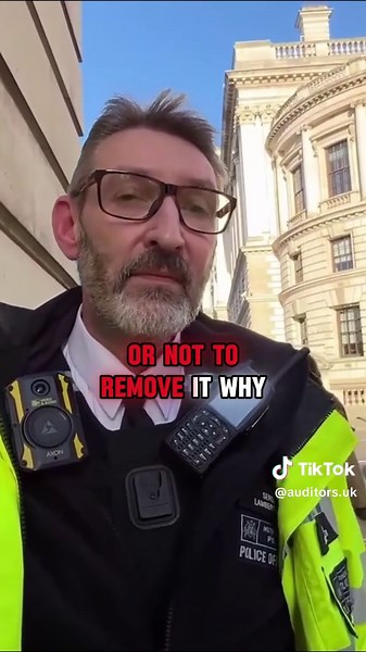 Little miss entitlement of Charing Cross. P2. #audit #auditing #auditingbritain #copsoftiktok #policeuk