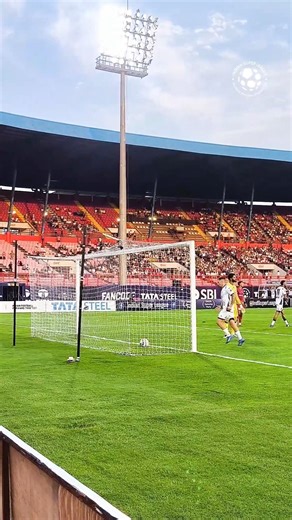 Postage stamp. Rocket. Knuckleball. Call it what you want! 🚀 #ListonColaco #JFCMBSG #ISL12