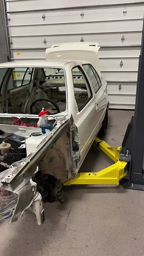 Today we get the mk7 GTI engine into the mk3!! Lot of things went into this so far and tons more left. All to be at @eurotripper aim Helen GA. 😎😎#mk3 #mk7 #gti #humblemechanic #shopdap @liquimoly.usa.canada @unitronic