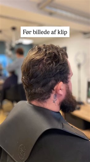 Før og efter, klippet af vores elev Cecilie 🍁 Mid fade Vores elev Cecilie tilbyder nu herreklip til kun 250 kr. Alle klip bliver altid tjekket af vores udlærte frisører. Du sparer altså hele 36 % 🍁 ring til salonen hvis du ønsker en tid #parkbyklint #midfade #fade | Park By Klint