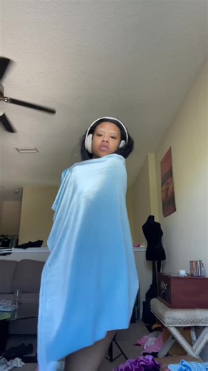 anotha medieval transition to panic bc i loved the last one 😆 #handmadebyts #medievalrevival #renaissancerevival #2000smedieval #sewing