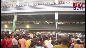 Watch the moment President Mahama arrived at the Kejetia Market, where he vowed to complete several long-abandoned development projects in the Ashanti Region including Kejetia Market Phase Two, the Suame Interchange, and the Krofrom Market.#JoyNews | JM Ba Kwadwo