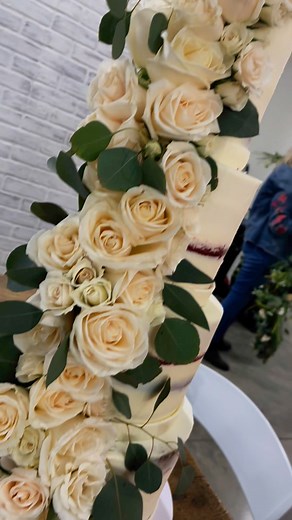 Some of my favorite wedding cakes! | Angel Williams