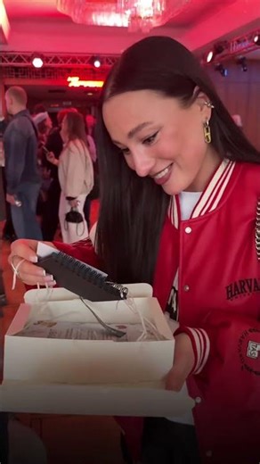 I gave Anastasia a press pack for the release of my track "Last Call" #nicole #lastcall