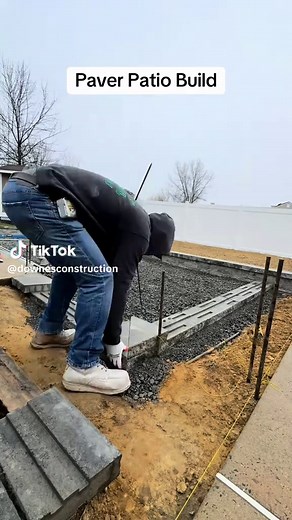Paver Patio Build: A Step-by-Step DIY Guide