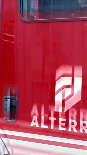 We cleaned this fire truck thanks to our friends over at @alterrafire ! It makes it easy with the mitt on a stick! 👀#detailing #autodetailing #theragcompany #detailersofig #microfiber | The Rag Company