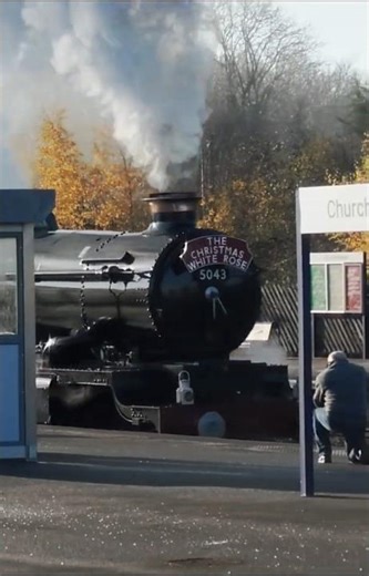 5043 'Earl of Mount Edgcumbe' - Barking Through Church Fenton, Hauling A Railtour #steamlocomotive