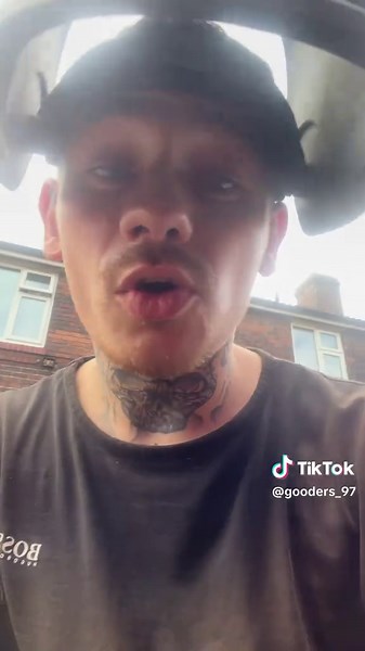 Under £8 and it’s fucking spot on #stool #chair #cartok