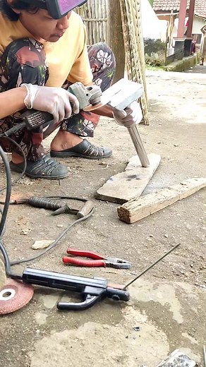 Penggalan proses pembuatan stand microscope 👍👍 #teknisi #servishp #stand_microscope | Dikril Hakim Incu Abah