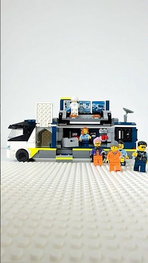 The LEGO Police Truck is on the move! LEGO Set 60418