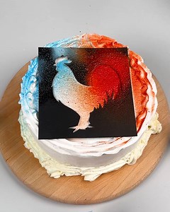 Rise & shine with this rooster cake delight! 🐓 | MetDaan Cakes