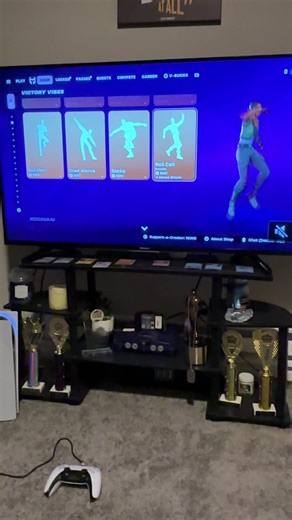 IT’S BACK 🙌🏾 THE ROLL CALL Emotes just spun back into the Fortnite Item Shop 💃🕺If you missed it last time, this your moment.Cop it, emote up, and let the lobby know 😤🎮 it’s there until January 22nd @fortnite #Fortnite #ItemShop #RocaEmo BackInTheShop #baltimoreclub