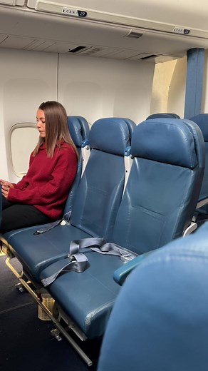 Passengers argue over window seat | Stacy Wind