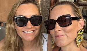 Kathryn Thomas goes off grid with sister Linda on girls' trip