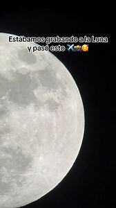 Grabando la Luna y pasó esto: avión cruzando el encuadre