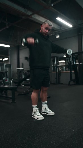 Effective Dumbbell Lateral Raise Techniques for Strong Shoulders