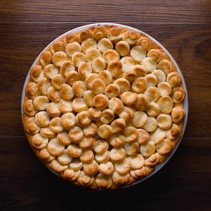 Easy and aDOUGHrable pie designs that has the grandma seal of approval! 🥧👵❤️ | So Yummy