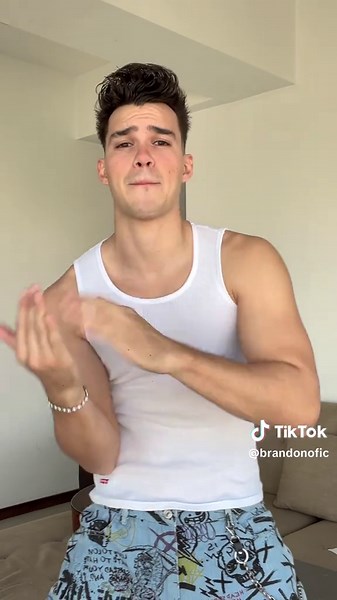 Reacciones a Comentarios de Brandon Castañeda