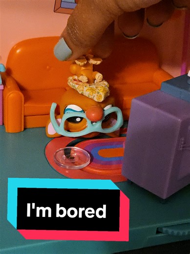 Pov:my mascot when I'm not recording🙃🫠@Littlest Pet Shop #lpsskit #lpstok #lps #lpstiktok #littlestpetshop