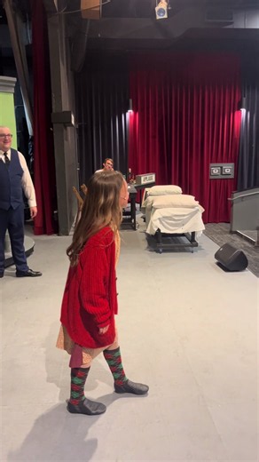 Dream role mic check Sun Cast — Part 1 Annie community theatre