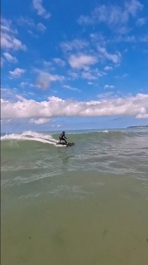 Jetsurf wave riding 🌊 #jetsurf #jetboard #motorizedsurf