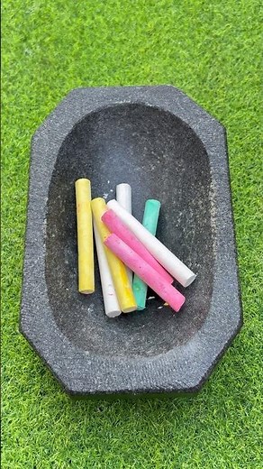 Colourful chalk crushing so satisfying |ASMR 🌈