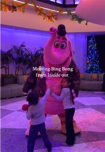 So sweet meeting Bing Bong at the Pixar place hotel 🥹🫶🏼 #bingbong #pixar #insideout #disneyland #disneylandresort
