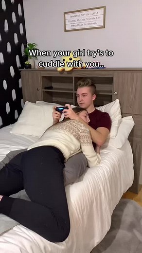 Relatable anyone? 😂 #couplevideos #bfgfgoals #cuddles #relationshiplove #loveofmylife #viral #relateable #fypシ