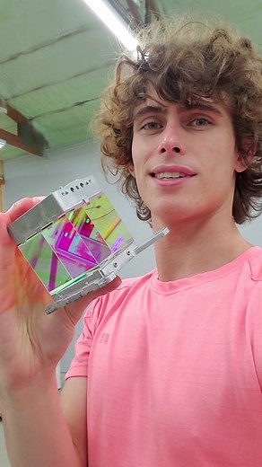 X Cube: Understanding Light Splitting and Combination