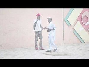 Mahfousse Camera Cachee quand tu donnes la main a un inconnu puis .....