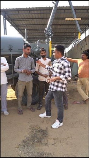 Powerful Thresher Machine in Action 🚜