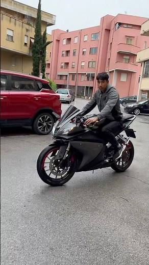 Yamaha yzf r125 2015