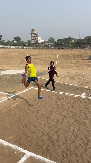 Aaj long Jump Pit Par Coach Sab Lath Ke Sath 😱#viralvideochallenge! | Indigenous Physical Academy