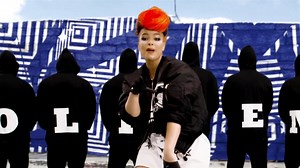 Eva Simons - Policeman - Текст и превод на песента