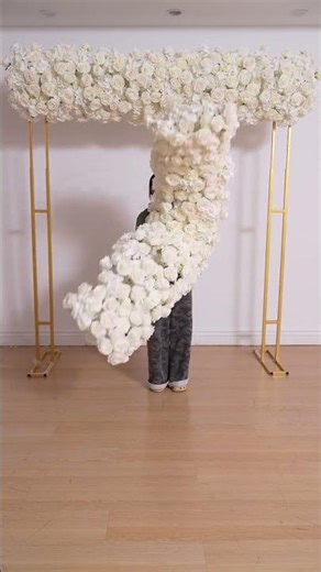 A4011LargeWhite Heart-Shaped Floral Arch with Decorative Arrangements WeddingArchBackdropDecoration