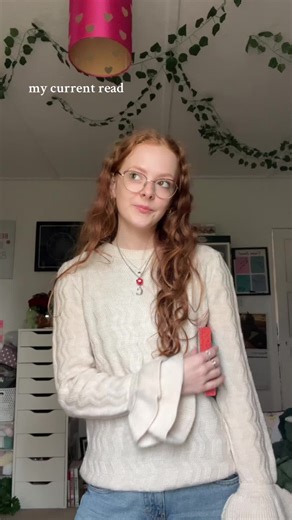 I’m finally reading the hunger games!! #booktok #reader #hungergames #thehungergames