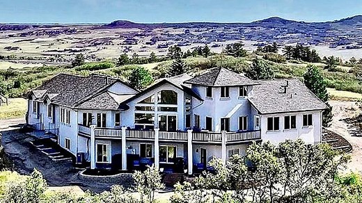 Dog the Bounty Hunter Selling Colorado Mansion