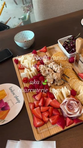 Danielle Nichols (@danielle.nichols)’s videos with Nasty - Tinashe