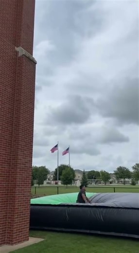 I’M A PROFESSIONAL, DO NOT ATTEMPT TO Juggle Fire Like This #firetricks #safetyfirst #proskills