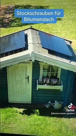 Balkonkraftwerk auf Bitumendach mit Stockschrauben